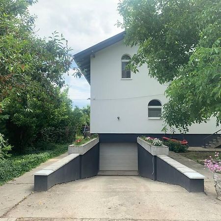 Apartmán Erd - Csendes, Kenyelmes Csaladi Haz Exteriér fotografie