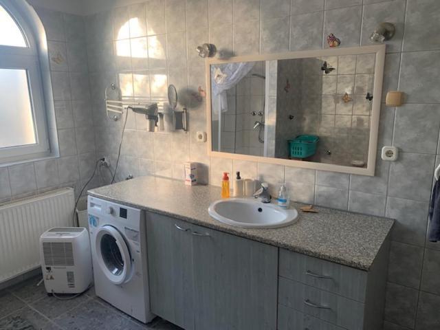 Apartmán Erd - Csendes, Kenyelmes Csaladi Haz Exteriér fotografie